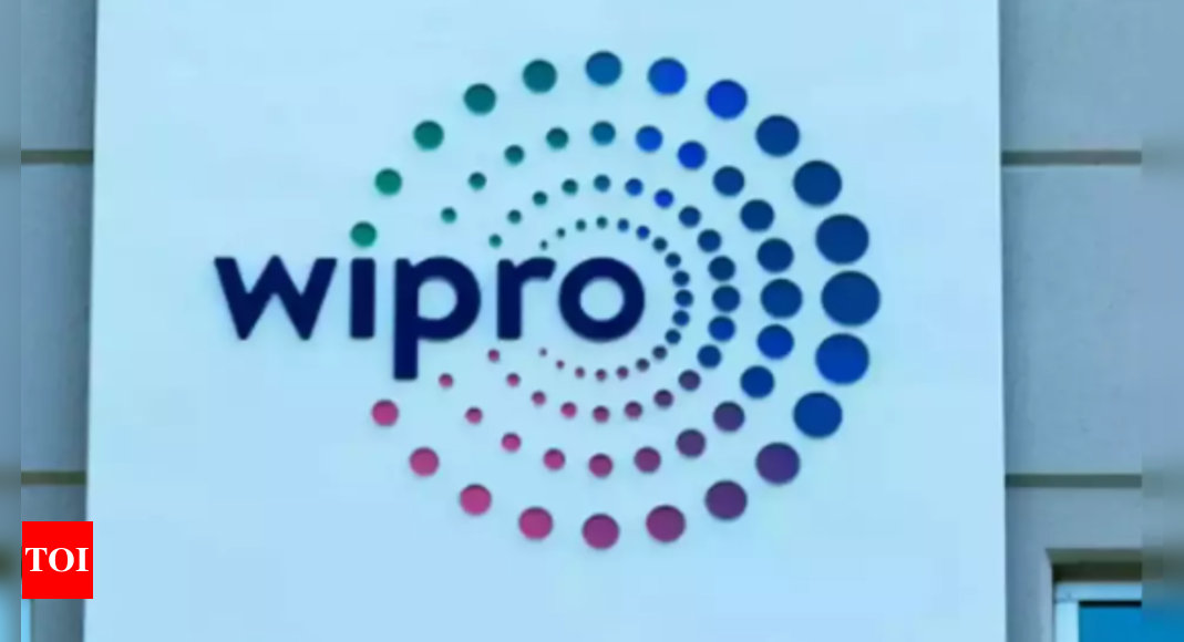 Wipro seeks Rs 25 crore from former CFO for breach of contract